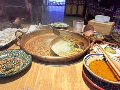 -洱火云南酸菜牛肉火锅(石景山当代商城店)