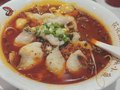 椒椒麻香鱼-渝是乎酸菜鱼(龙旗购物中心店)