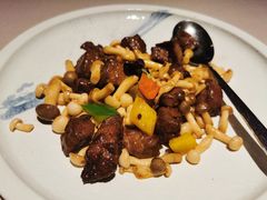 菌菇爆炒牛肉粒-漢舍中国菜馆(889广场店)