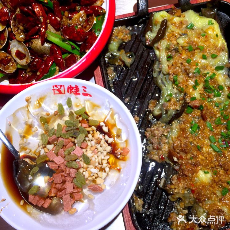 中途朋友还说没看见仔姜 我以为盆里面的仔姜丝就是