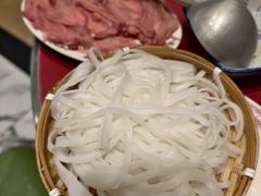 -潮汕·草根牛肉档(上海荟聚城市集市店)