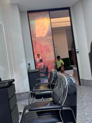 -苏豪美发S A L O N烫发染发