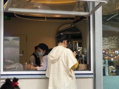 -LAVAZZA拉瓦萨咖啡(中航城君尚购物中心店)