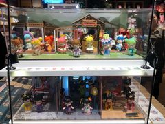 -九木杂物社(新奥购物中心店)