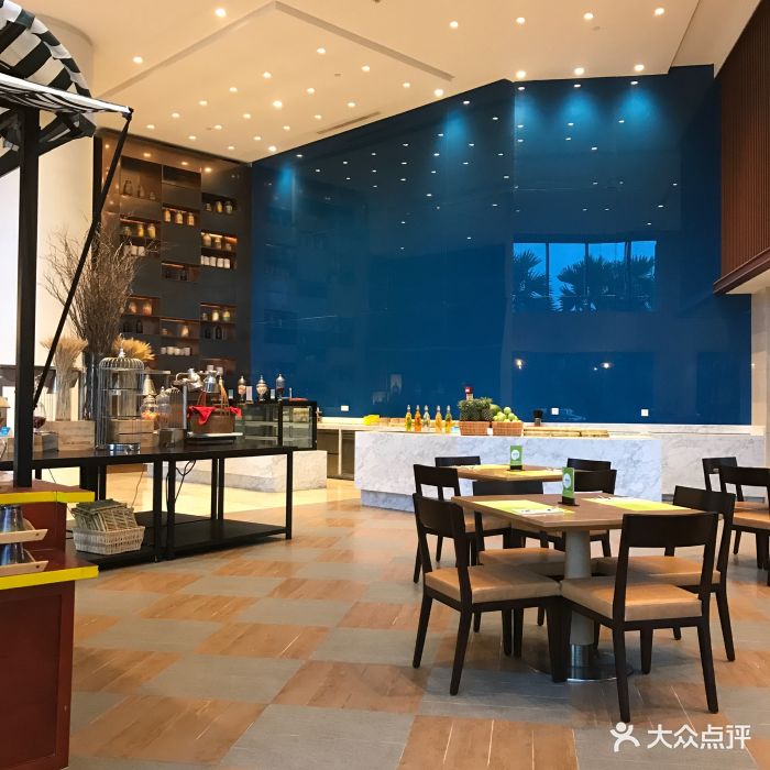 西海岸假日酒店-海韵全日餐厅大堂图片 - 第1张