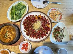 -嫩芽 ·地道重庆菜(十八梯露台夜景店)