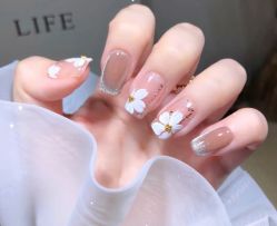 -悦指间美甲美睫