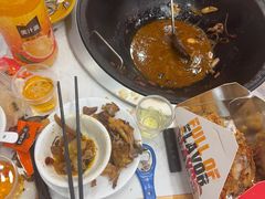 -鲁员外地锅鸡地锅鱼(古墩路店)