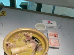-关东小磨东北菜(漕河泾印象城店)