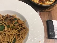 -必胜客餐厅(昆百大泰业城店)
