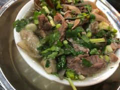 -乐山食古香跷脚牛肉
