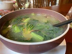 佤族黑鸡枞杂菜汤-西双版纳洲际度假酒店-曼霖轩中餐厅