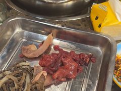 -金鼎雪山牦牛杂火锅(理县总店)