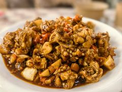 嫩豆腐烧牛蛙。-老三样·旧食新味(船山路店)