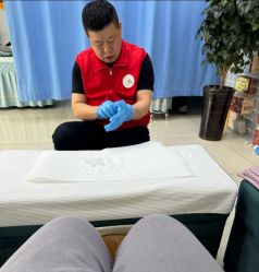 -爱足康修脚·甲沟炎·艾灸养生馆