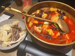 -毛肚向右·川渝毛肚王(经开永旺店)