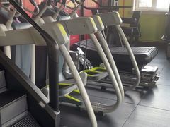 -英特健身俱乐部