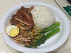 浓香四溢卤水猪脚饭-和平馆·地道港澳茶餐厅(西门口店)