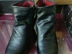 -京伟修鞋洗鞋奢侈品皮具护理店