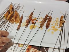 -三个大叔烤羊肉串·歌手驻唱·碳烤鲜肉(西三旗店)