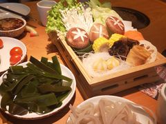 -呷哺呷哺(融创茂店)