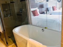 -青岛海尔洲际酒店