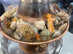 -一口猪海鲜浑锅·东北家常菜