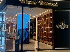 -VivienneWestwood(万象城店)