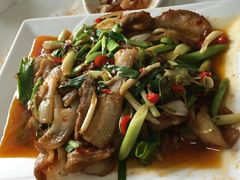 大蒜回锅肉-家常菜馆(三里桥美食一条街店)