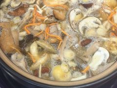 -菌之家·专业纯野生菌火锅·特色炒菌