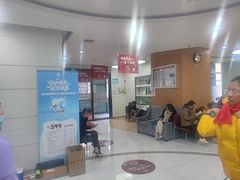 -雅悦齿科(顾村公园店)