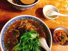 -沪西老弄堂面馆(定西路店)