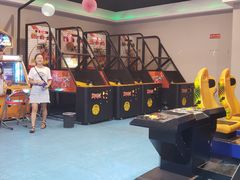 -嘻哈欢乐场(华宇广场店)