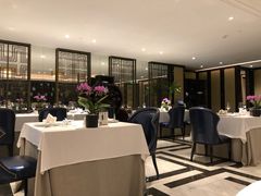 大堂-Yan Ting 宴庭中餐厅(上海静安瑞吉酒店)