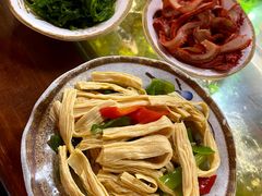 -金杨拉面王小吃面馆·牛三宝面·红烧牛肉粉