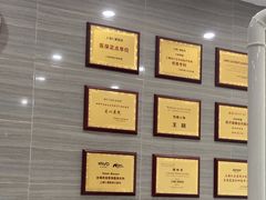-上海仁爱医院口腔科 · 种植