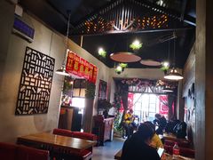 大堂-愉肴麻辣香锅(中山路店)