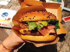 安格斯厚牛培根堡-麦当劳(西丽银座店)