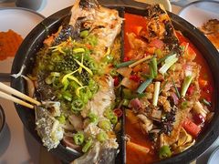 -鸣记脆皮烤鱼·海鲜烤鱼(三八广场店)