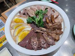 -潮界(LU·ONE凯德晶萃广场店)