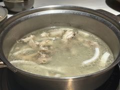 -喃喃椰·糟粕醋·椰子鸡火锅(七堡花园店)