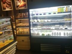 面包甜点陈列柜-华丰贺氏(福新西路店)