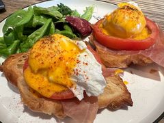 -Common Table · Brunch & Coffee