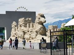 -霍尔果斯国门景区