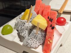 -海底捞火锅鲜切牛肉主题店(长寿路店)