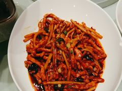 -辛香味烧鱼馆·非遗技艺·排骨红烧肉(光谷医药园店)
