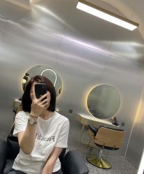 -Tloml salon