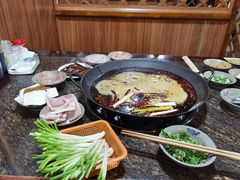 -星鸿社重庆老火锅(燃灯寺分店)
