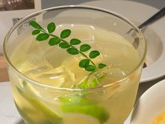 -春树下·树屋花房西餐厅(罍街AS1980店)