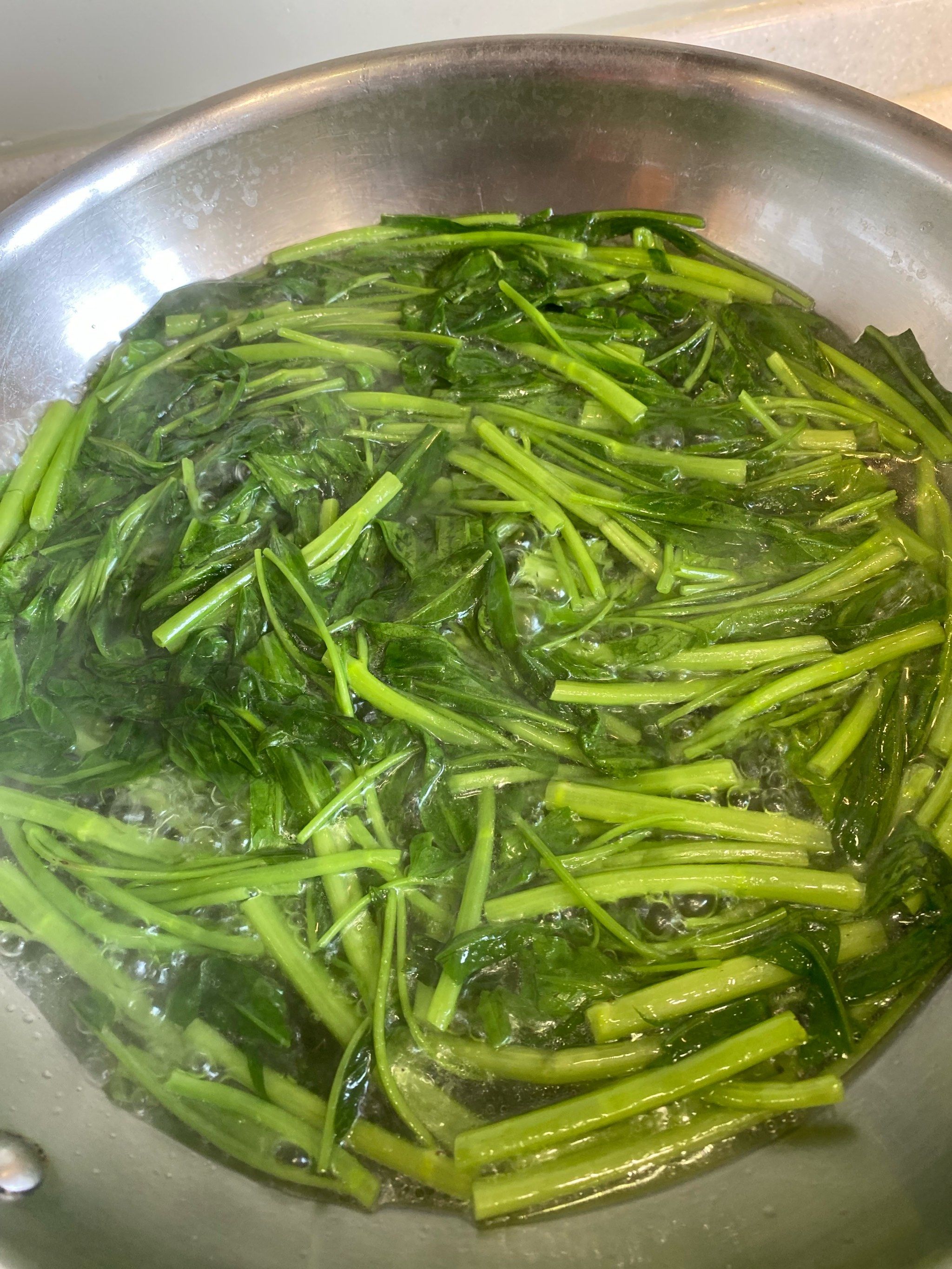 不开油锅的腐乳空心菜